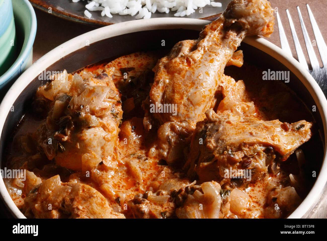 Handi Murgh mariniertes Huhn in frischen grünen Gewürzen im eigenen Saft gegart Stockfoto