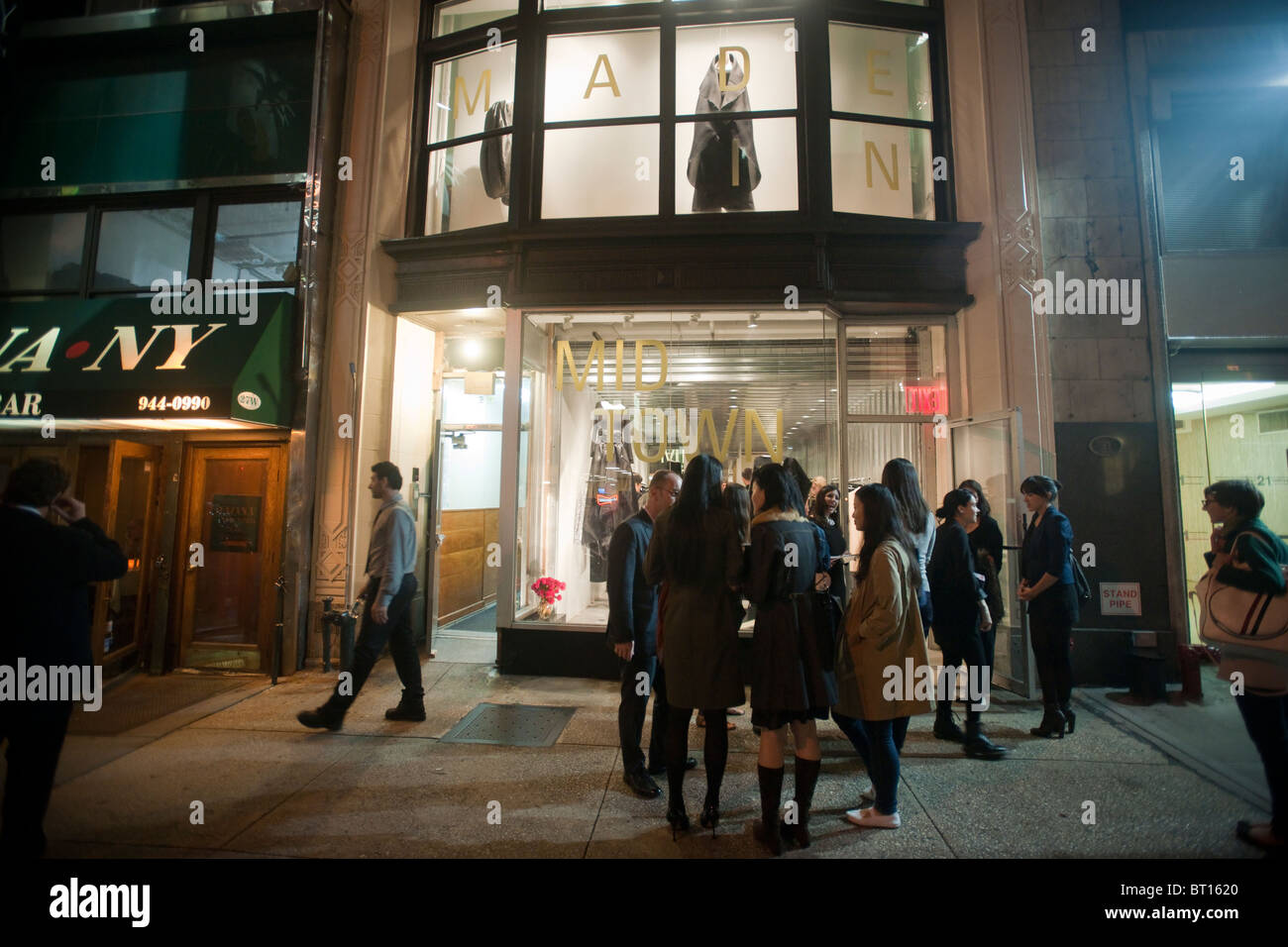 Eröffnung des Designer Yeohlee Teng Einzelhandel speichern in den Fashion District in New York Stockfoto