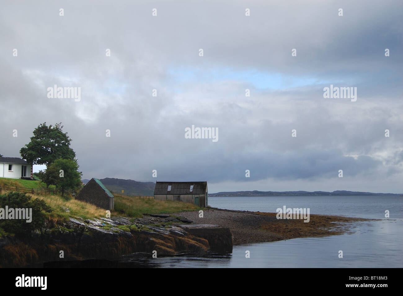 Blick vom Poolhaus bei Sonnenuntergang in den schottischen Highlands, Poolewe, Ross-Shire, Scotland Stockfoto