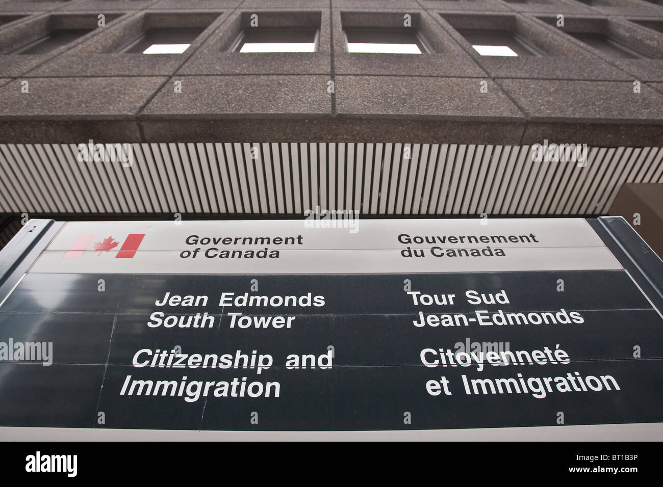 Tour Sud Jean Edmonds-Südturm hosting, Staatsbürgerschaft und Immigration (Citoyennete et Immigration) ist abgebildet in Ottawa Stockfoto