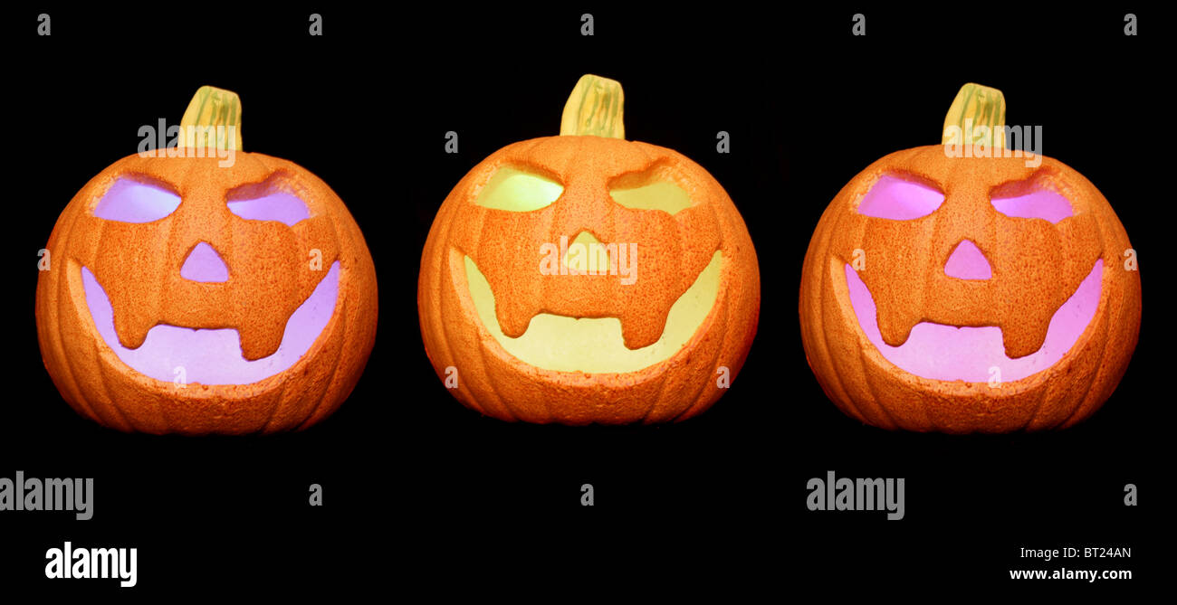 Drei Halloween Kürbisse isoliert Studio Ausschnitt Stockfoto