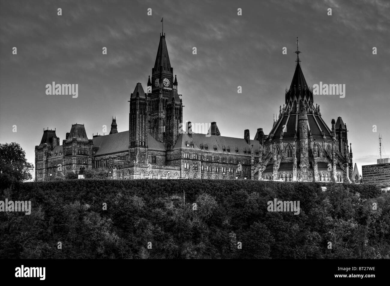 Sonnenuntergang auf dem Parlament und der Bibliothek des Parlaments in Ottawa Montag, 27. September 2010 Stockfoto
