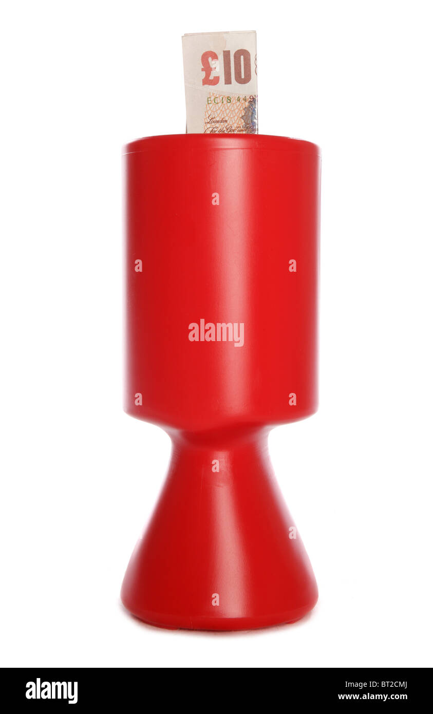 Charity-Kollektion mit zehn Pfund Sterling Geld Studio Ausschnitt Stockfoto