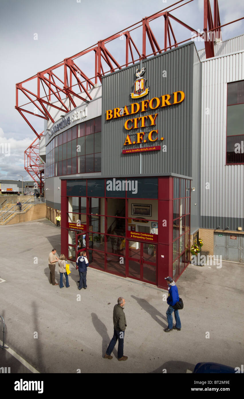 Tal-Parade, Heimat von Bradford City Football Club. Stockfoto