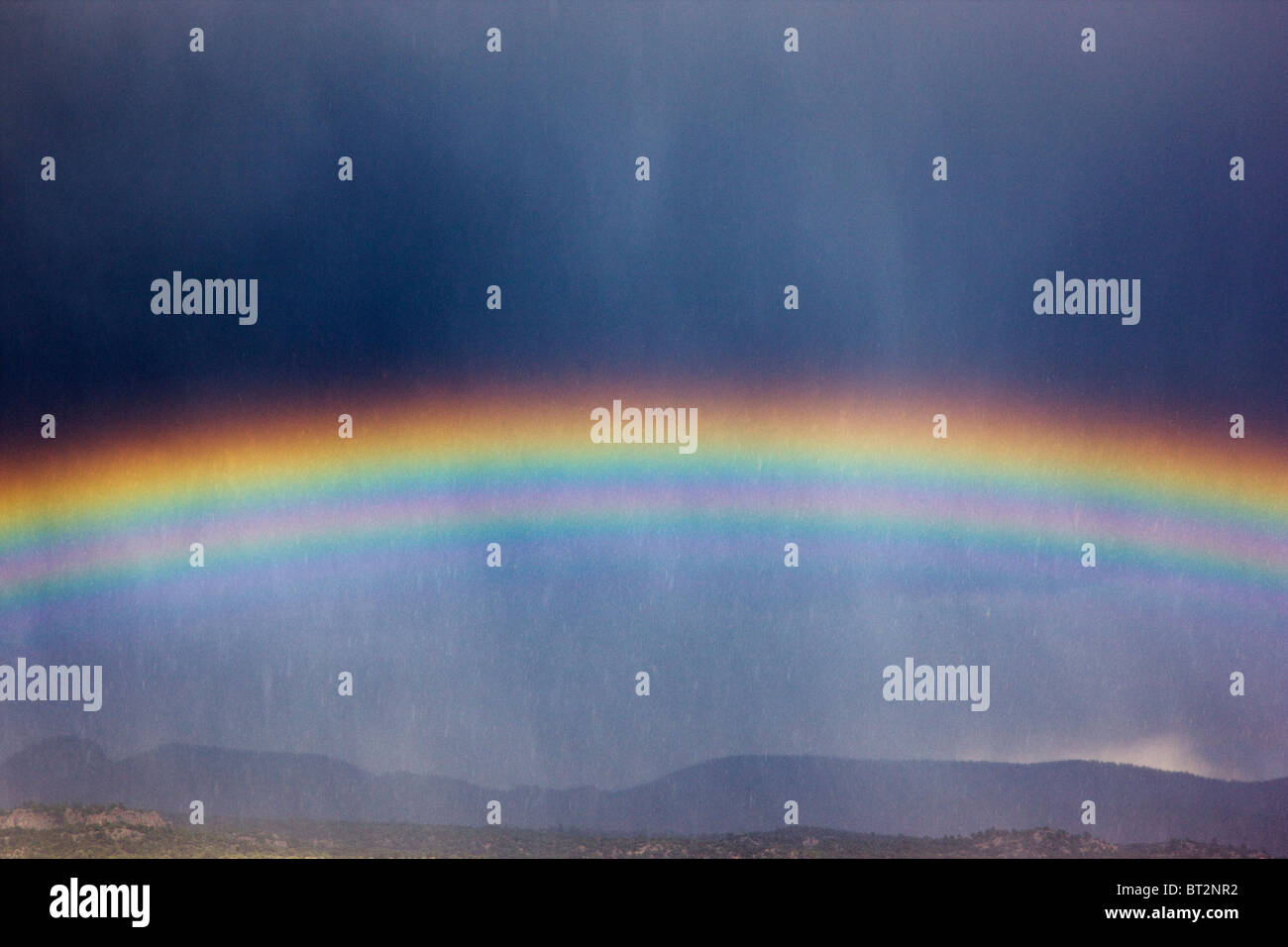 Doppelter Regenbogen in der Nähe von Johnson Village, Chaffee County, Colorado, USA Stockfoto