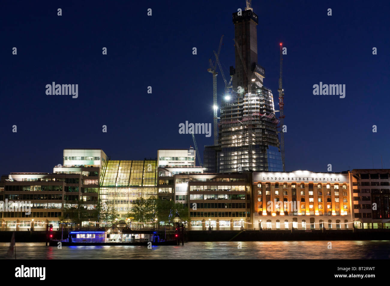 Themse & Shard Wolkenkratzer Bau - London. Stockfoto