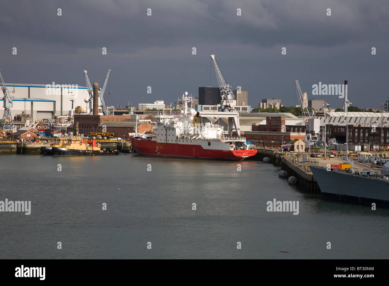 HMS Endurance in Portsmouth (Hampshire). Eis der Antarktis Patrouillenschiff. Klasse 1A1 Eisbrecher, Stockfoto