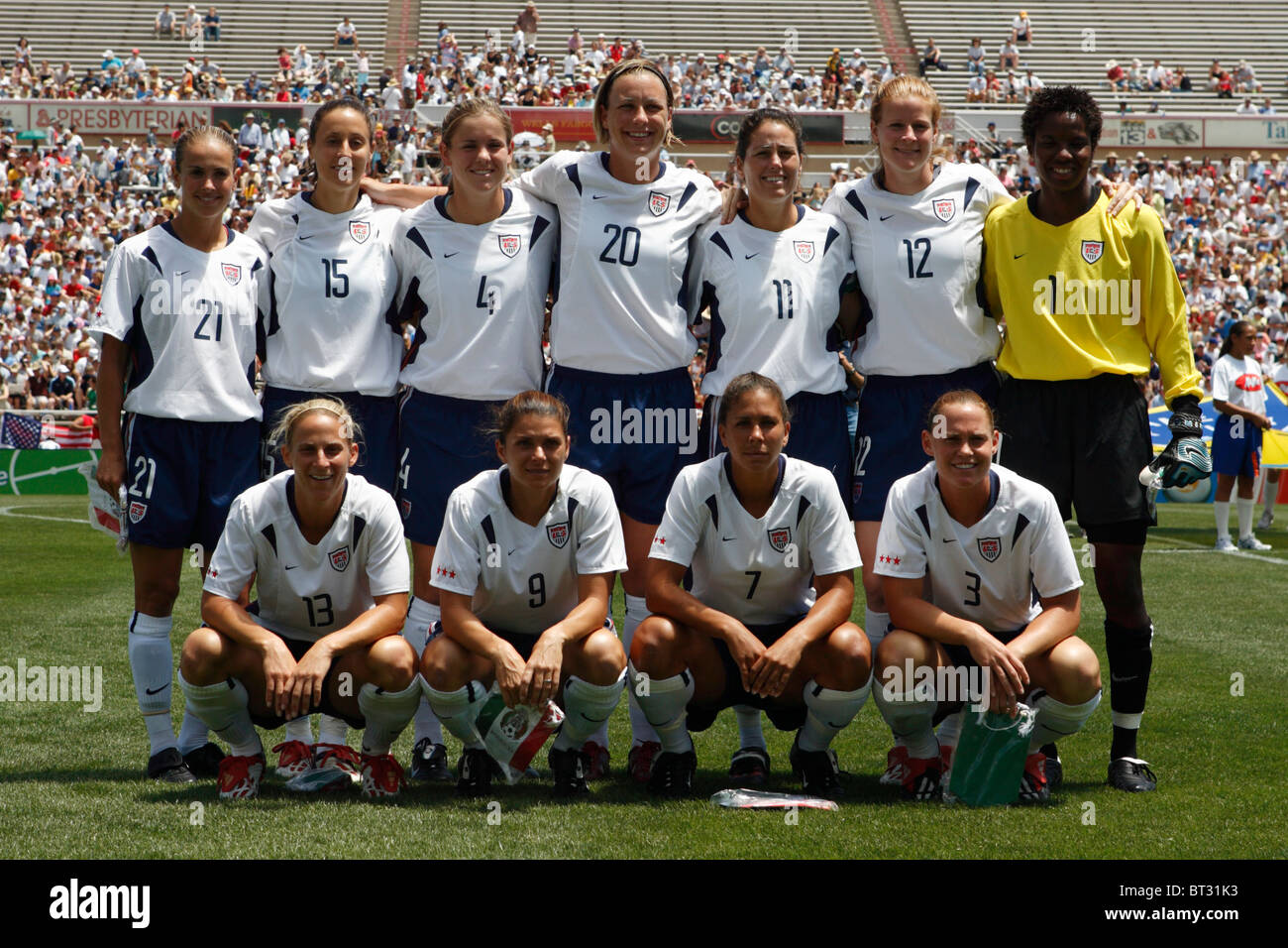 Die Vereinigten Staaten Frauen Nationalmannschaft reiht sich vor ein internationales Fußball-Testspiel gegen Mexiko (siehe Details in Desc). Stockfoto