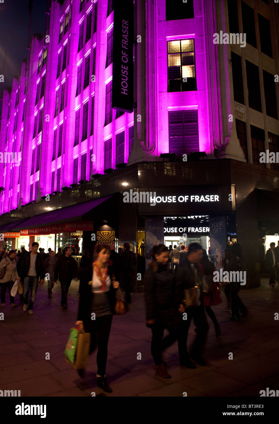 Abend shopping außen House of Fraser auf Oxford Street, London. Stockfoto