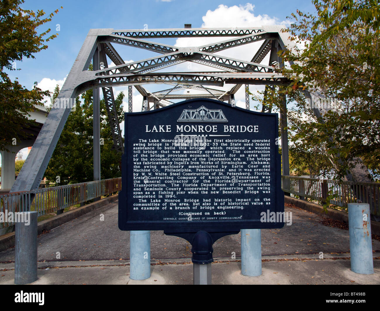 Die erste elektrisch Brücke in Florida wo Lake Monroe in der St. Johns River in Sanford mündet Stockfoto