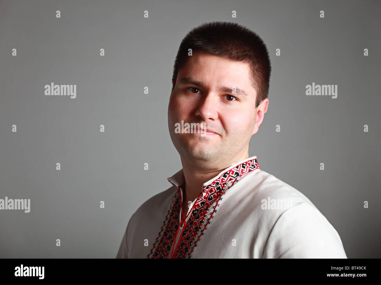 Ukrainischen Mann in traditioneller Kleidung. Stockfoto