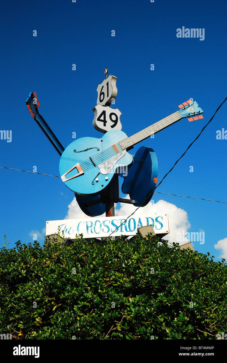 Legendäre Kreuzung in Clarksdale, Mississippi.  Legende sagt, dass der Teufel um Mitternacht, um den Blues erfahren Ihre Gitarre stimmen wird Stockfoto
