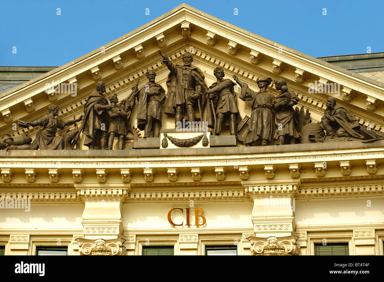 Sitz der Gesellschaft der CIB Bank am Freiheitsplatz (Szabadság Tér). Budapest, Ungarn Stockfoto