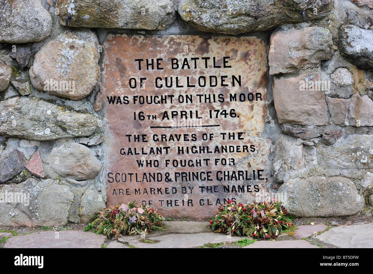 Memorial Cairn zu Ehren der gefallenen jakobitischen Soldaten bei Culloden Battlefield, Schottland, Großbritannien Stockfoto