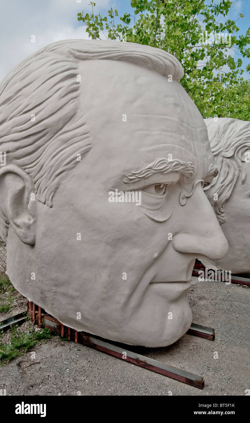 Weiße Betonskulptur von Roosevelt (32. US-Präsident) David Adickes Sculpturworx Studio in Houston, Texas Stockfoto
