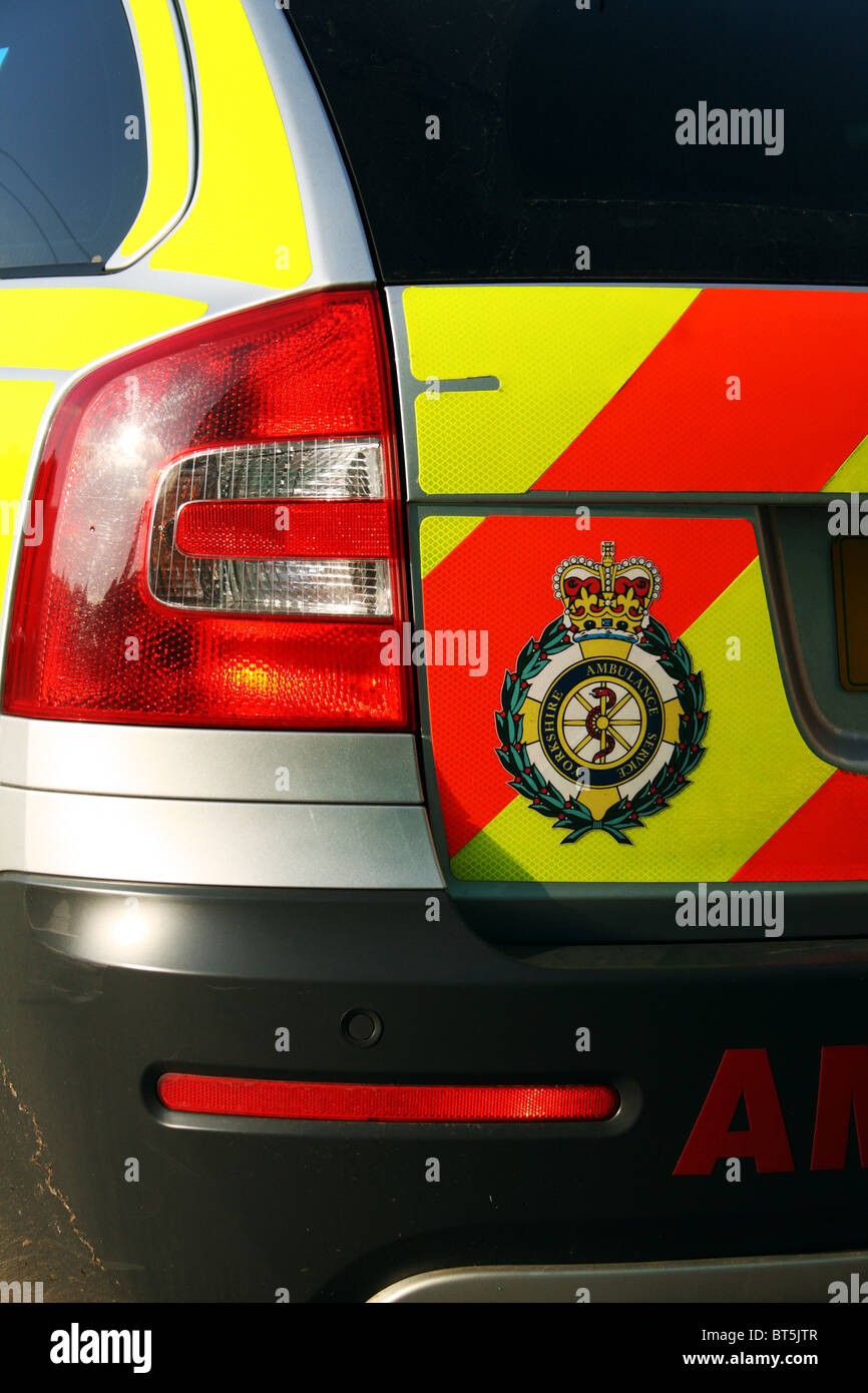 Ersten Responder Krankenwagen Sanitäter Fahrzeugteil der UK Notfall Unfall Dienstleistungen Stockfoto
