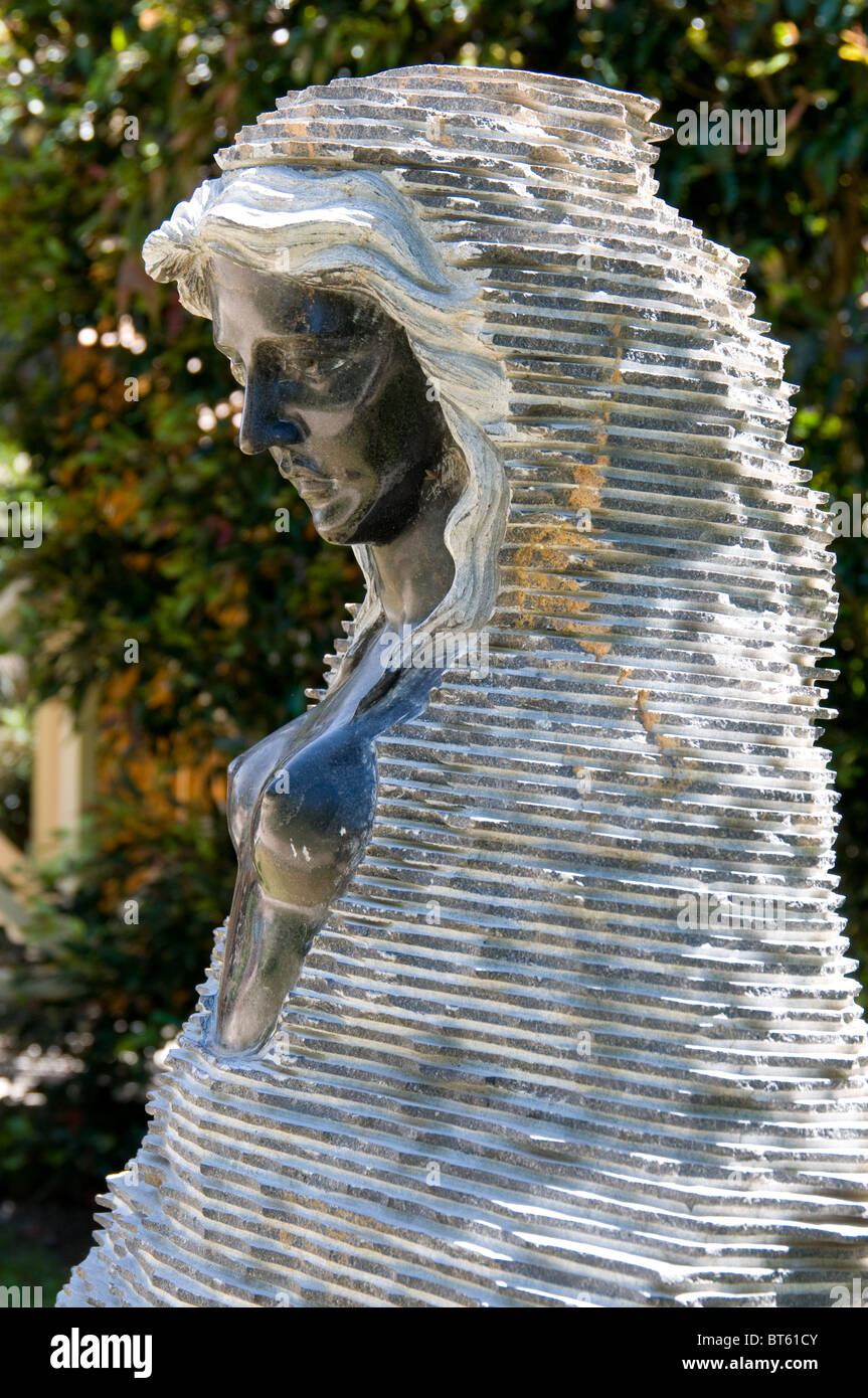Melbourne Glaskopf Skulptur Büste Outdoor-moderne Kunst-Figur-Profil Stockfoto