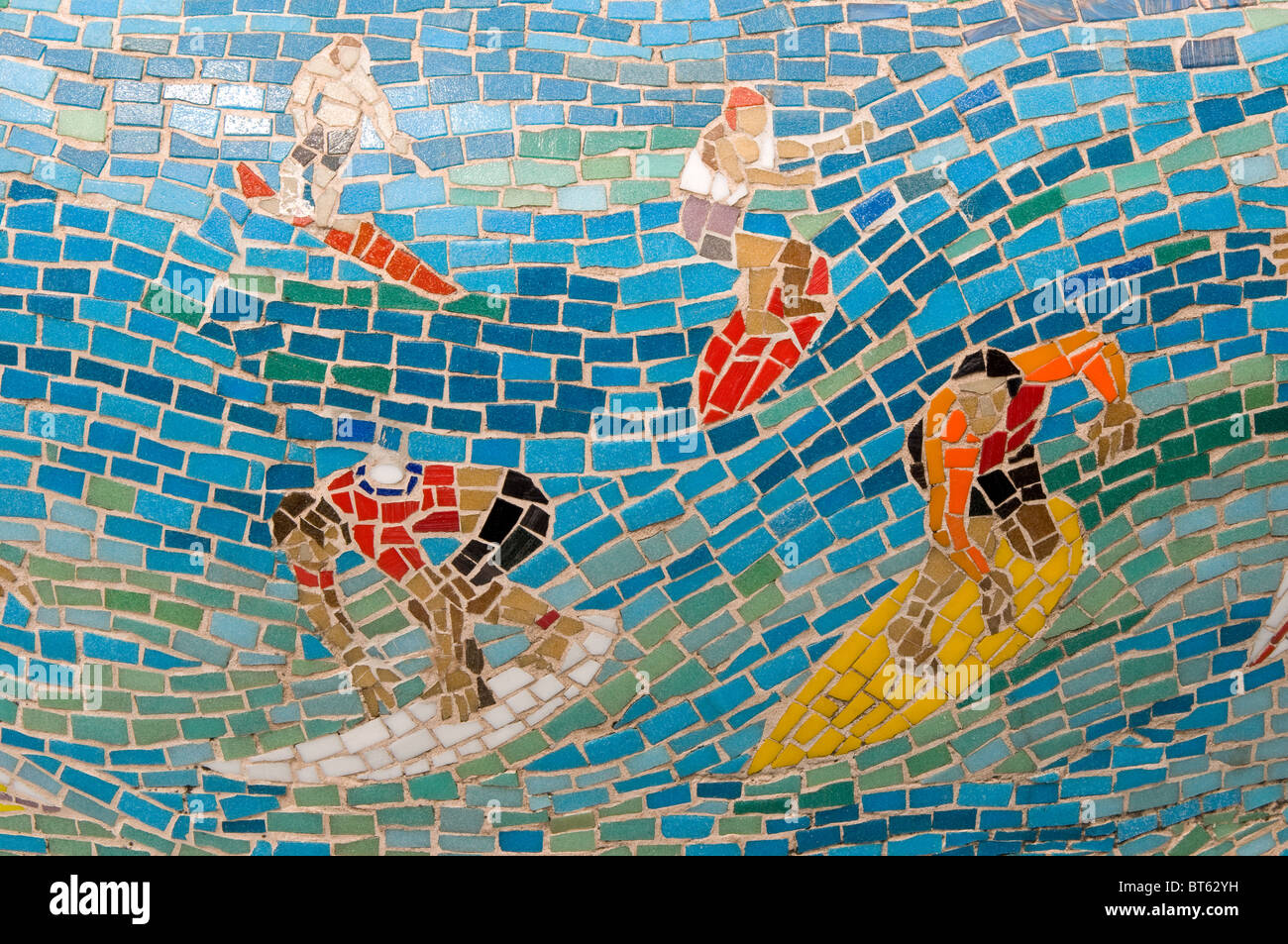 Mosaik Surfer Fliesen Keramik-Kunst Welle Stand-up Stand Australien Südhalbkugel Aussie Bondi beach Süd-Ost-Australien neue s Stockfoto