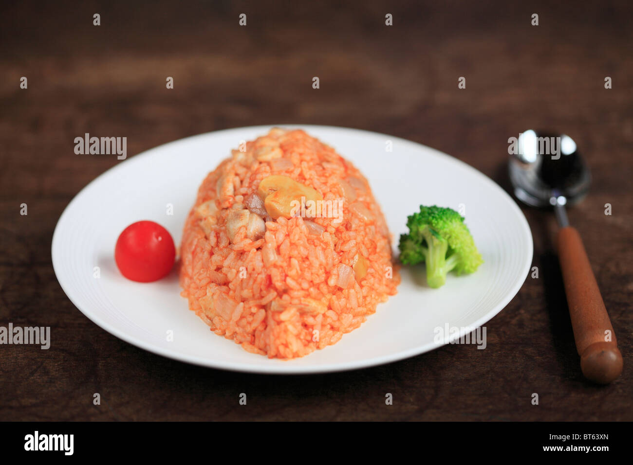 Gebratener Reis mit Huhn Stockfoto
