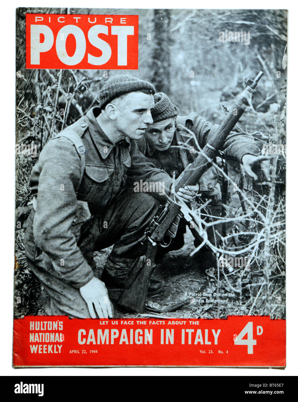 22. April 1944 Armee Soldaten Gewehr Anzio Brückenkopf Italien Picture Post prominente fotojournalistischen Zeitschrift veröffentlichte United Kingd Stockfoto