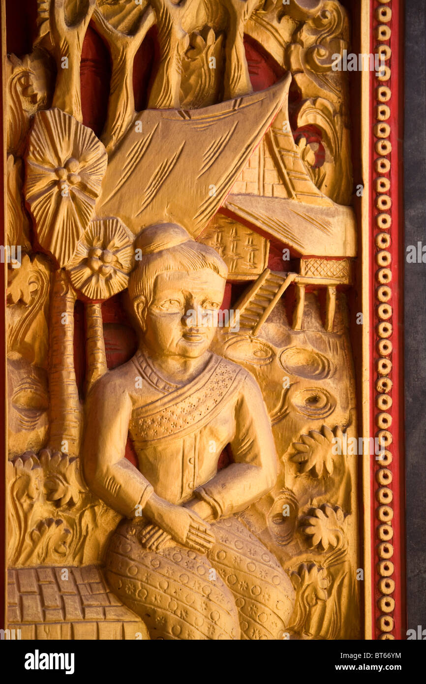 Rollladen aus Holz, Detaillierung Wat Inpeng Tempel Vientiane Laos Stockfoto