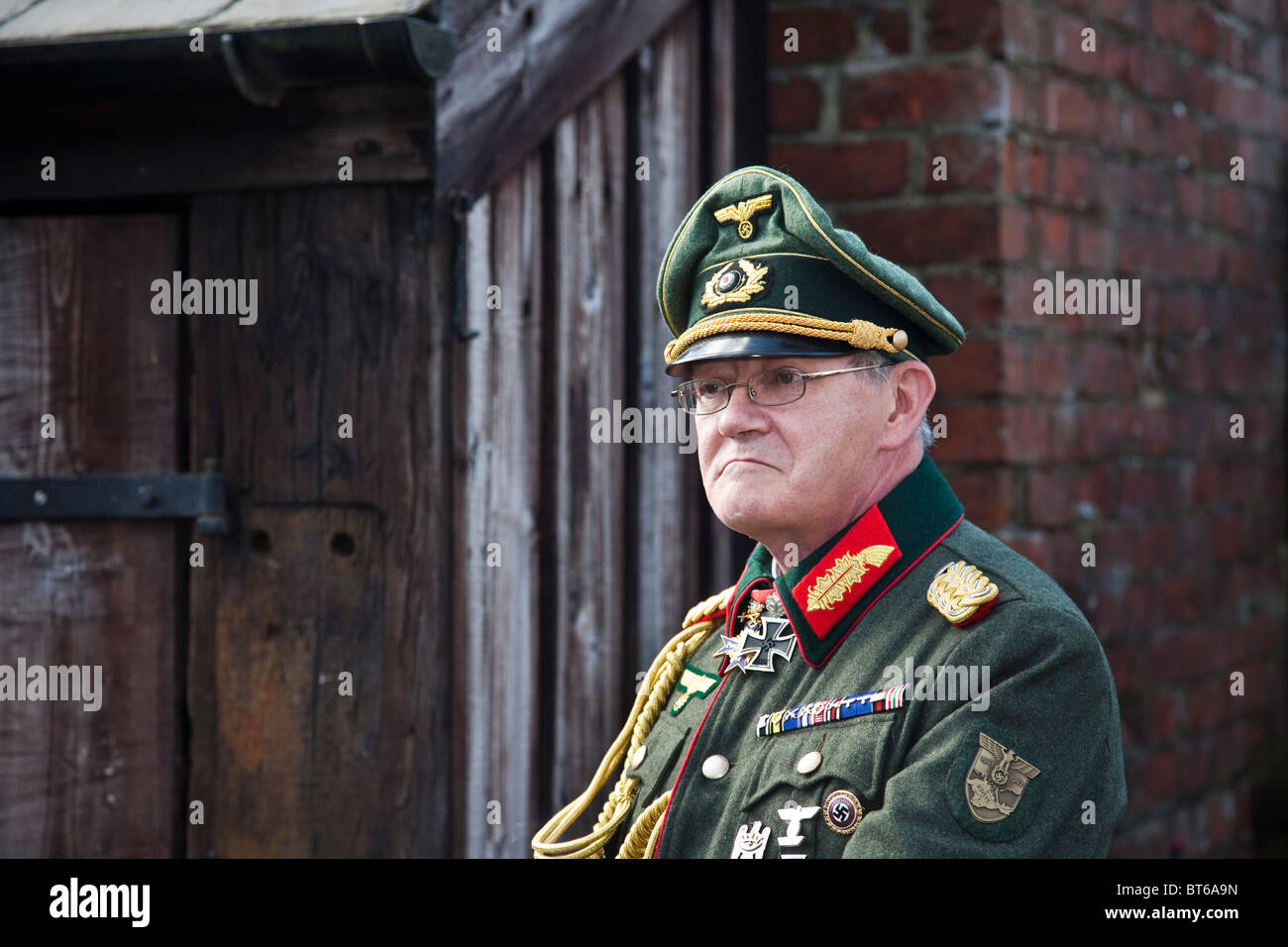 Deutscher General in Dressuniform. Kostümierter Re-enactor   WW 2 Deutscher Offizier beim Pickering Kriegswochenende, Oktober 2010, Yorkshire, Großbritannien Stockfoto