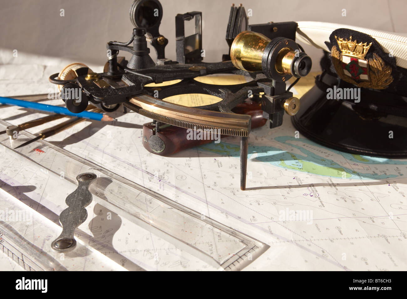Navigationskarten instrumente -Fotos und -Bildmaterial in hoher ...