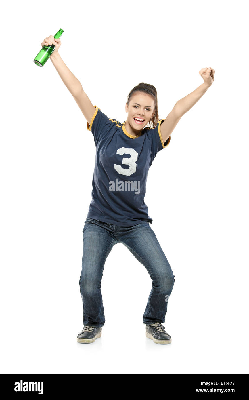 In voller Länge Portrait eines glücklichen Frauen Sport-Fan mit einem Bier in der hand Stockfoto