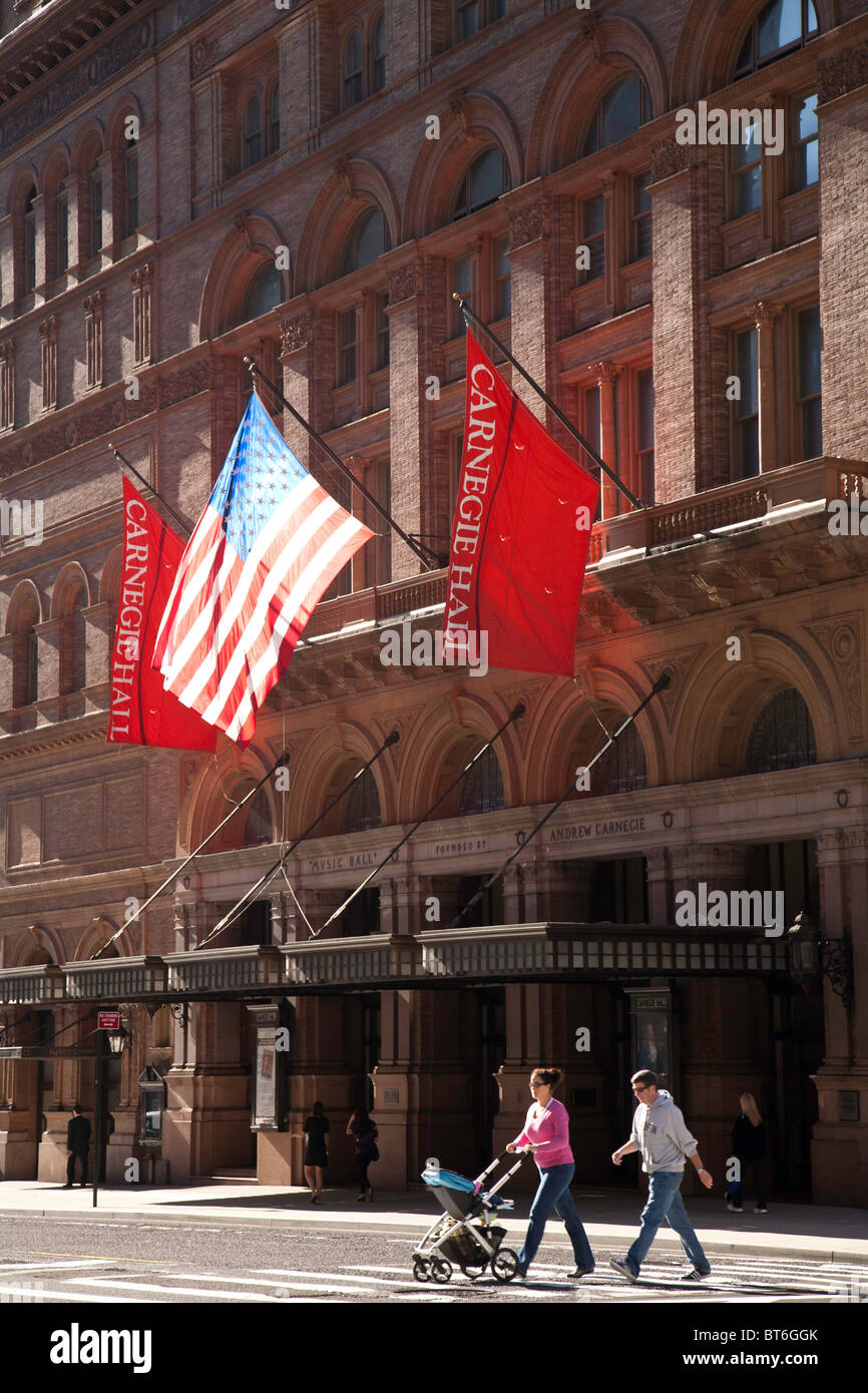 Wichtigsten Eingang und Fahnen, Carnegie Hall, New York Stockfoto