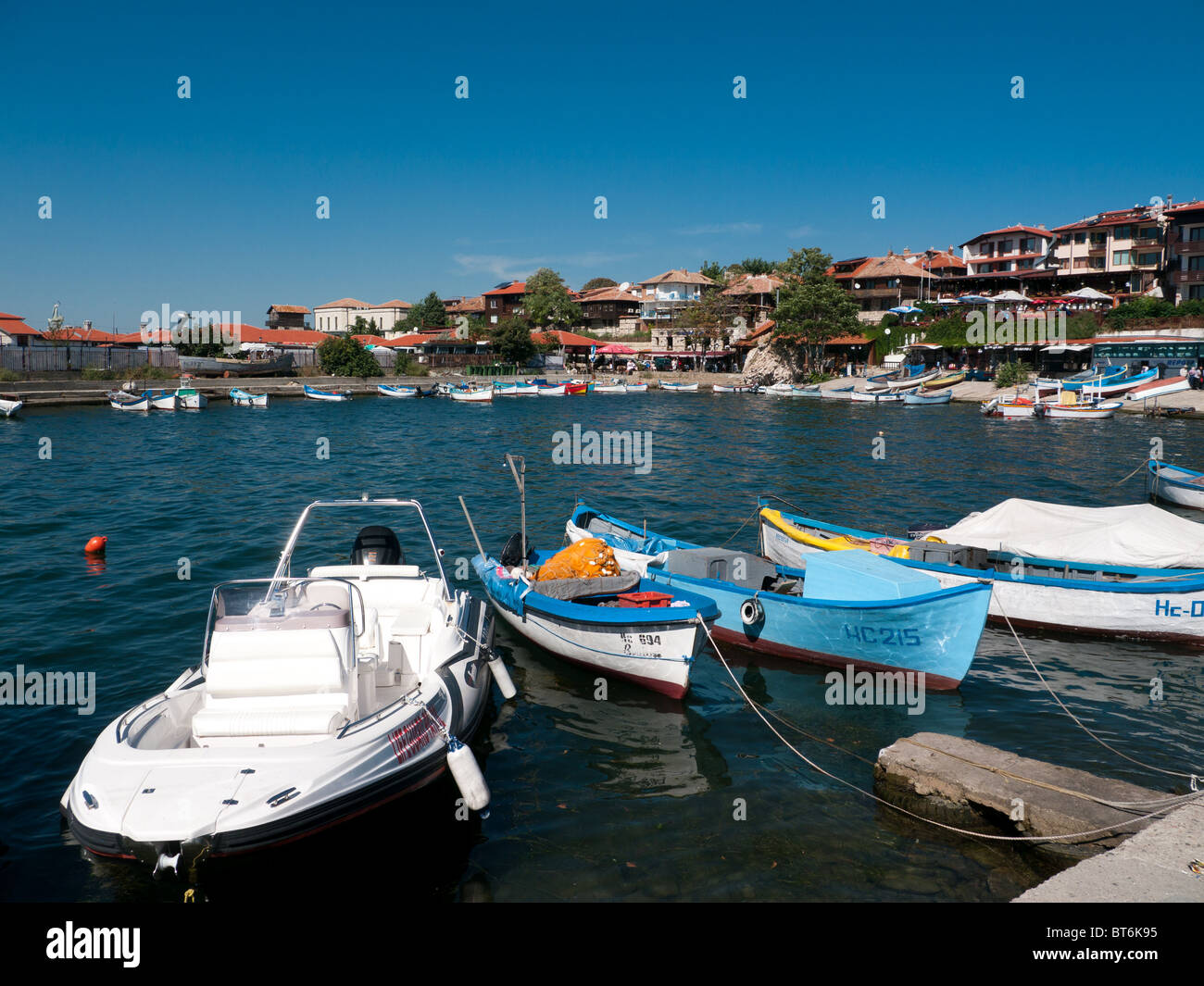 Boote im Hafen von Nessebar, Bulgarien, Balkan Stockfoto