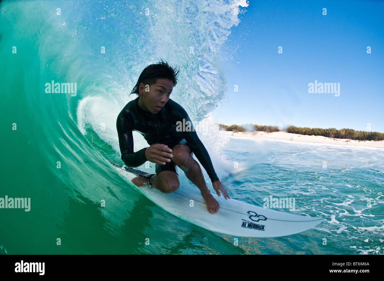 Surfen am South Stradbroke Island, Gold Coast, Queensland, Australien Stockfoto