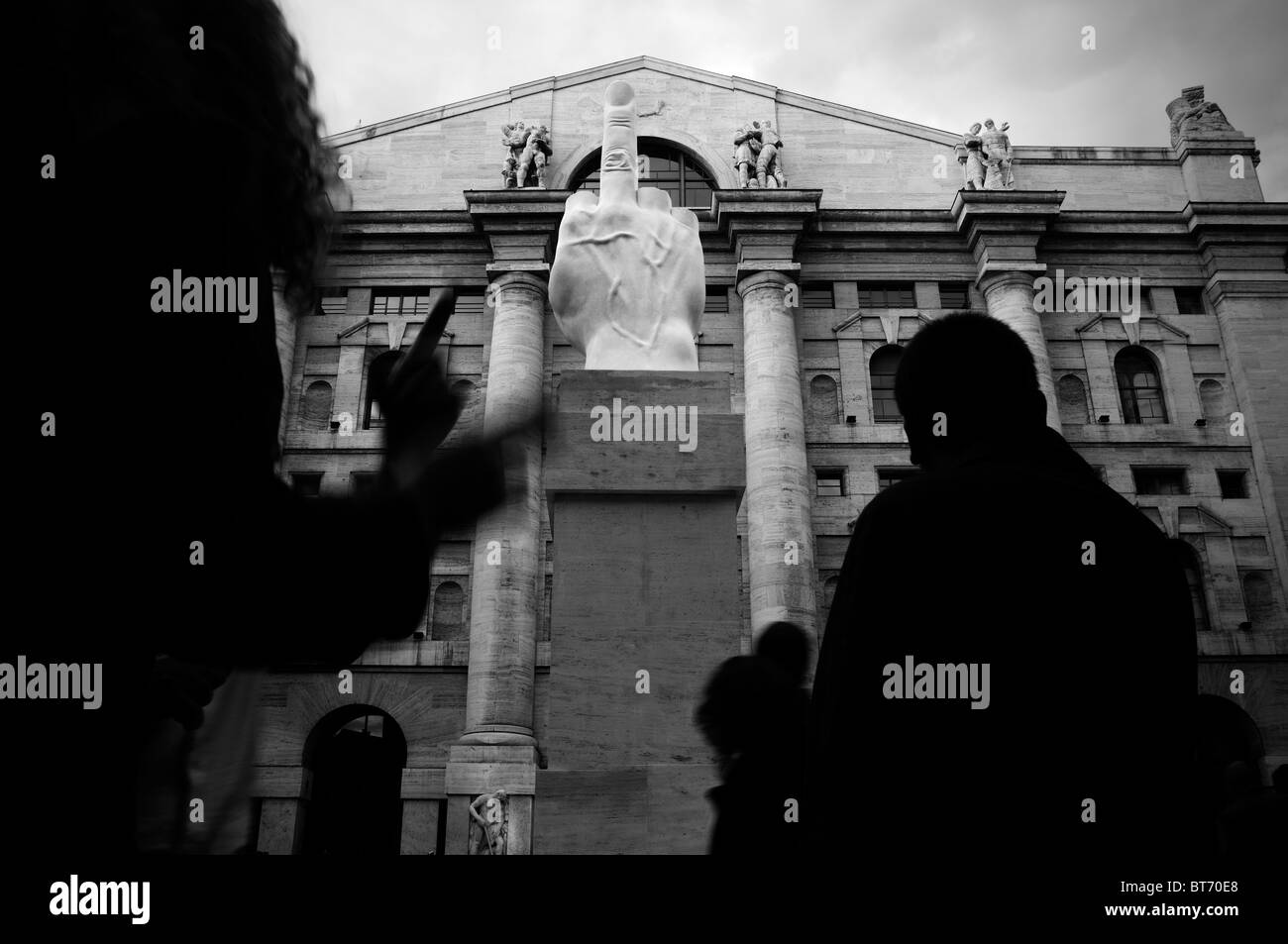 Maurizio Cattelan Skulptur L.O.V.E - Italien - Mailand Stockfoto