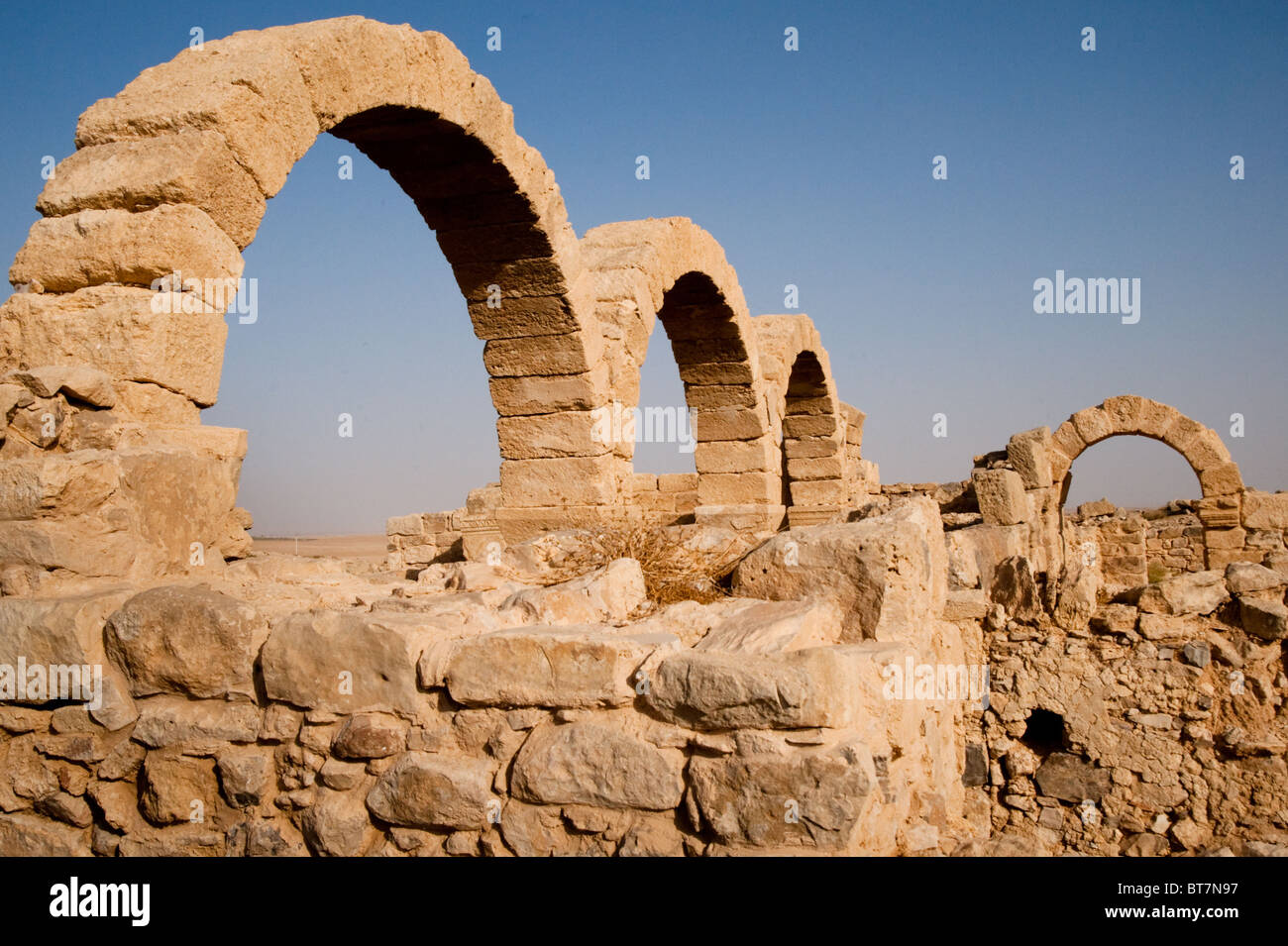Stein Torbögen in die Ruinen von Umm Al-Rasas, Jordanien. Stockfoto