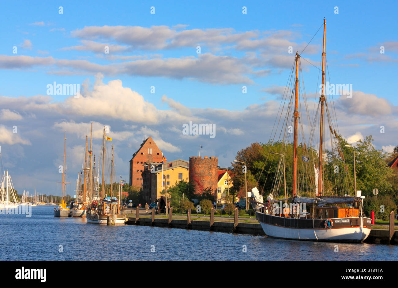 Museumshafen und Marina, Greifswald, Deutschland, Ostsee Stockfoto