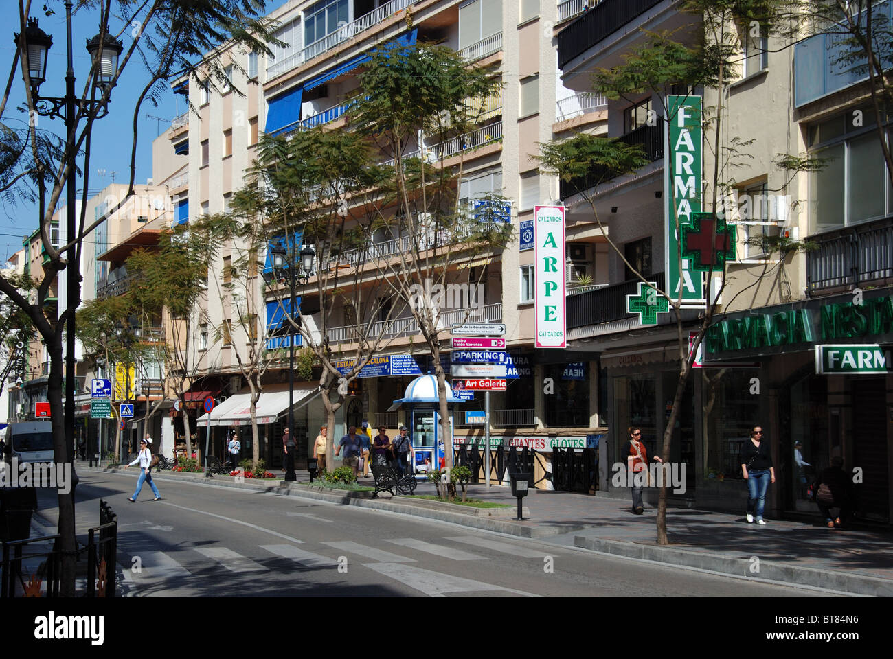 Einkaufsmeile, Fuengirola, Costa Del Sol, Provinz Malaga, Andalusien, Südspanien, Westeuropa. Stockfoto