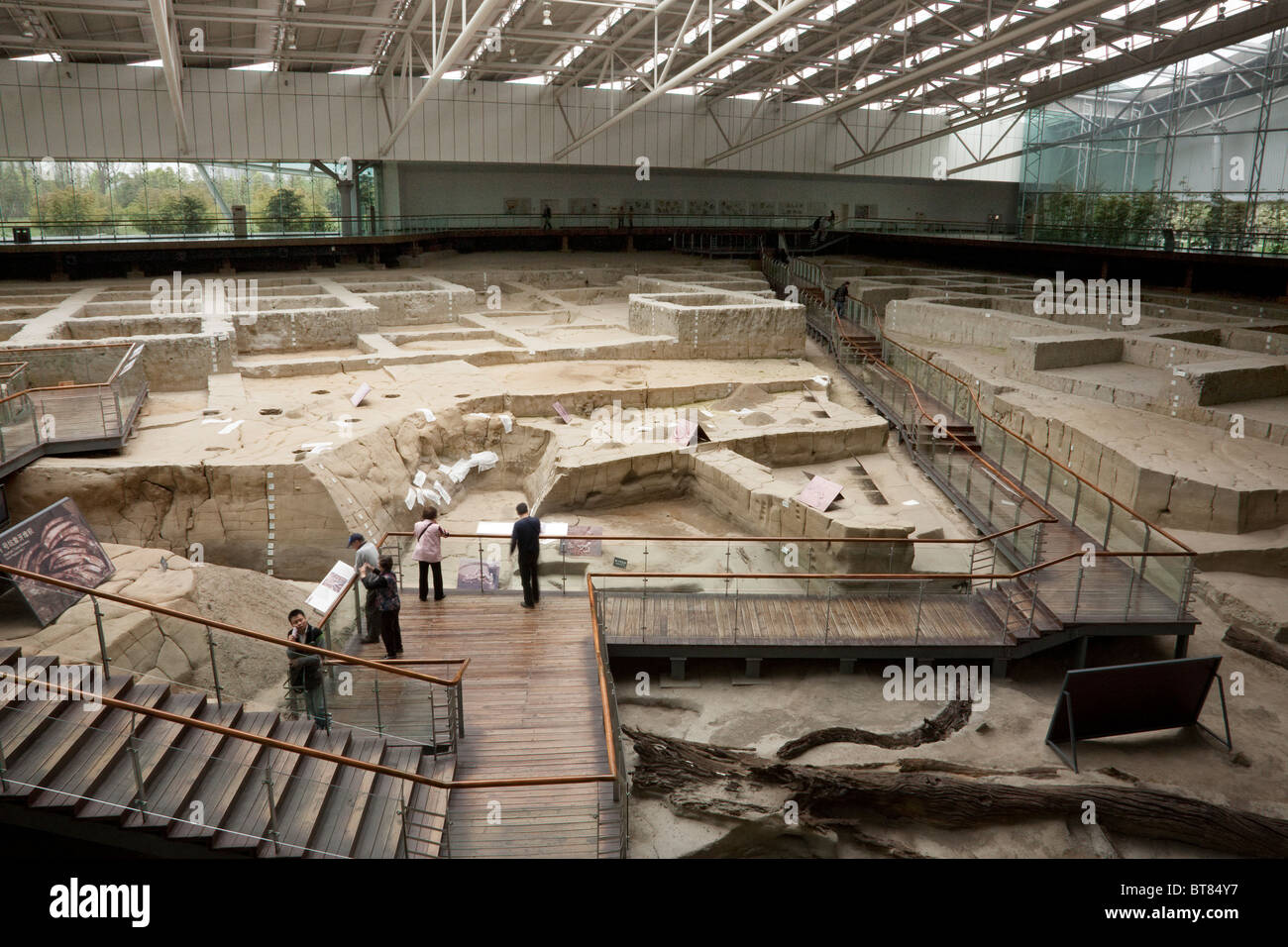 Innenraum der Jinsha-Ausgrabungsstätte in Chengdu China Stockfoto