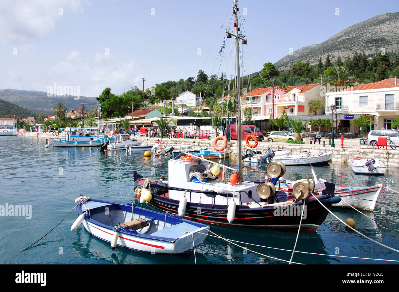 Blick auf den Hafen, Agia Efimia, Kefalonia (Cephalonia), Ionische Inseln, Griechenland Stockfoto