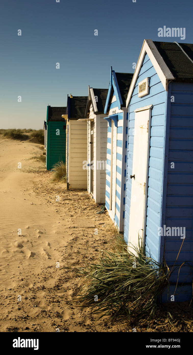 Umkleidekabinen am Strand in Southwold, Suffolk Stockfoto