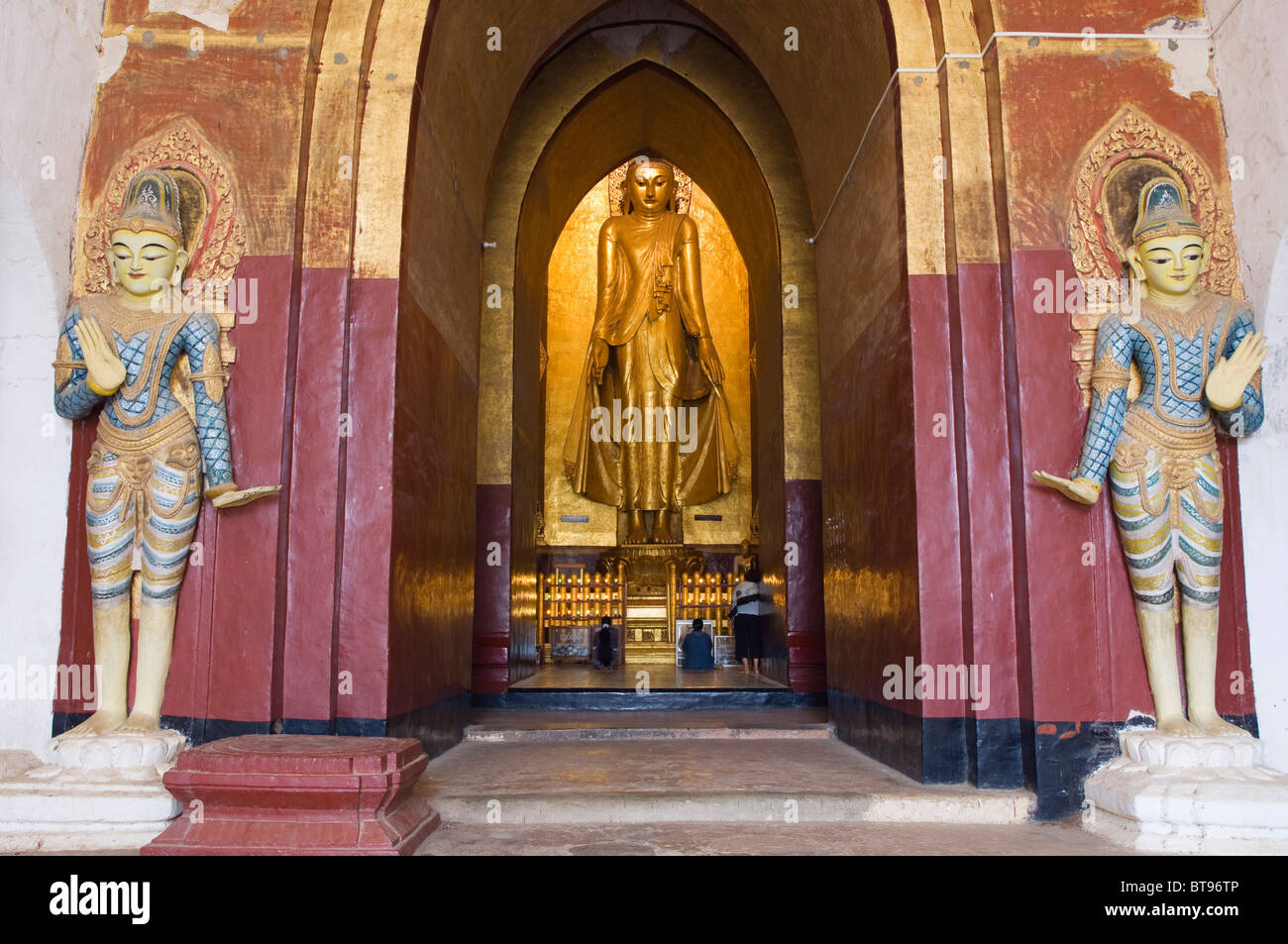 Buddha in der Ananda-Tempel, Old Bagan, Pagan, Burma, Myanmar, Asien Stockfoto