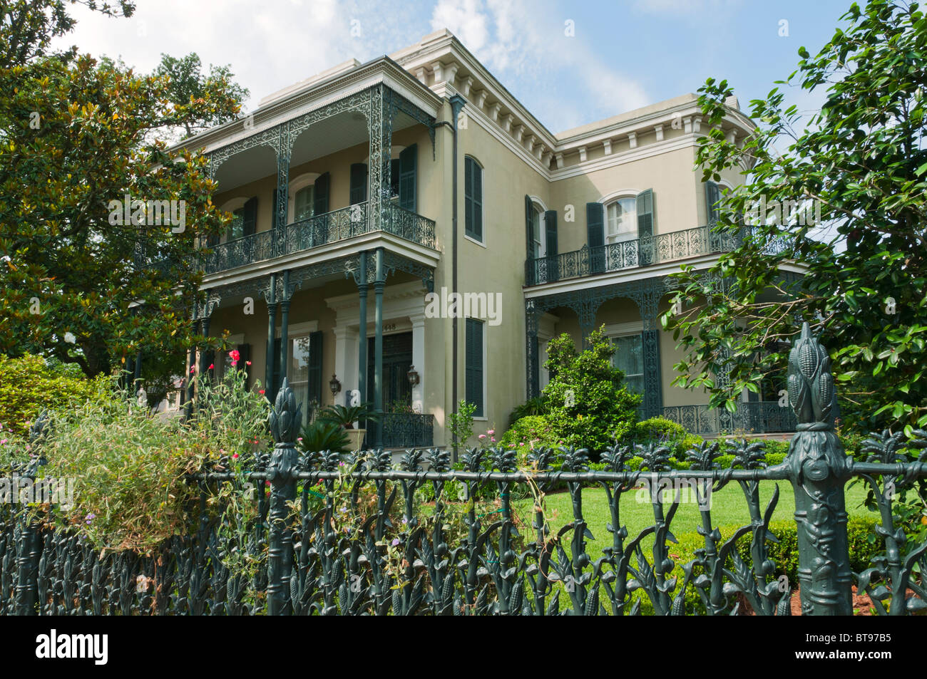 Oberst Short Villa, Maisstengel Zaun, Garden District, New Orleans, Louisiana Stockfoto