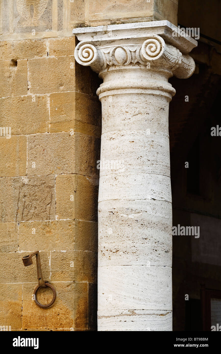 Pienza, römische Säule / Säule - ionische Capitol - Toskana, Italien Stockfoto