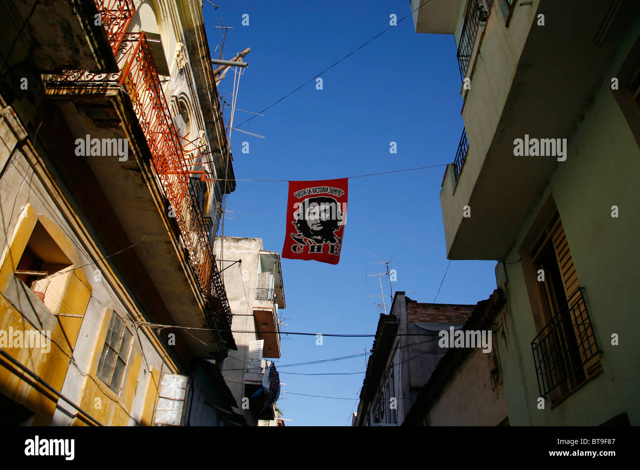 Che Flagge in den Straßen von Havanna, Kuba Stockfoto