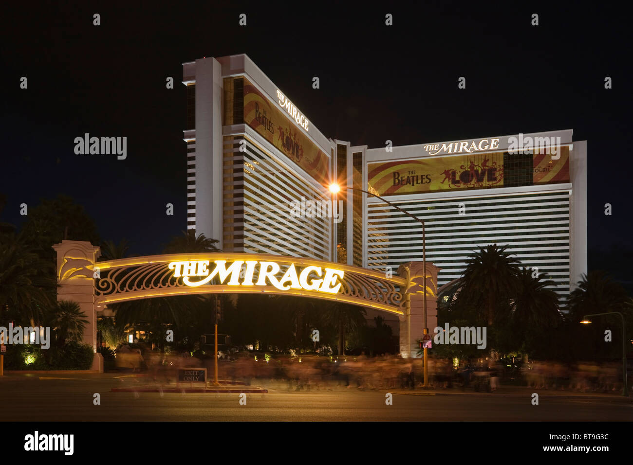 Das Mirage Hotel bei Nacht, Las Vegas Strip, Las Vegas, Nevada, USA Stockfoto