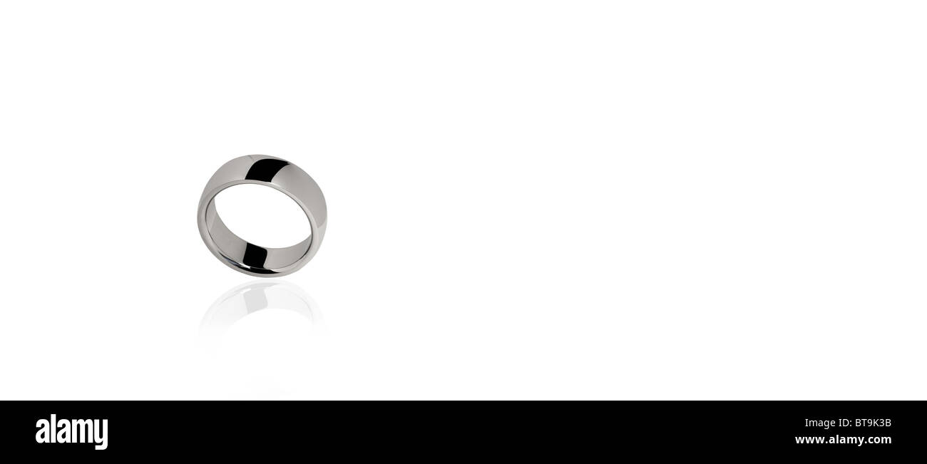Einzelne Stahlring Stockfoto