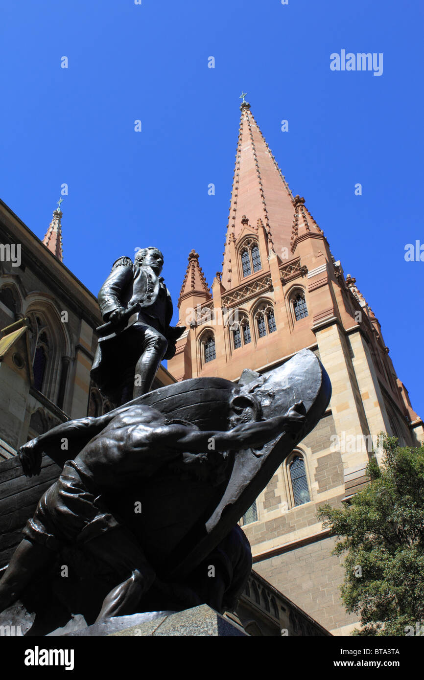 Kapitän Matthew Flinders Statue außerhalb St. Pauls Cathedral, Swanston Street, CBD, Melbourne, Victoria, Australien, Australien Stockfoto