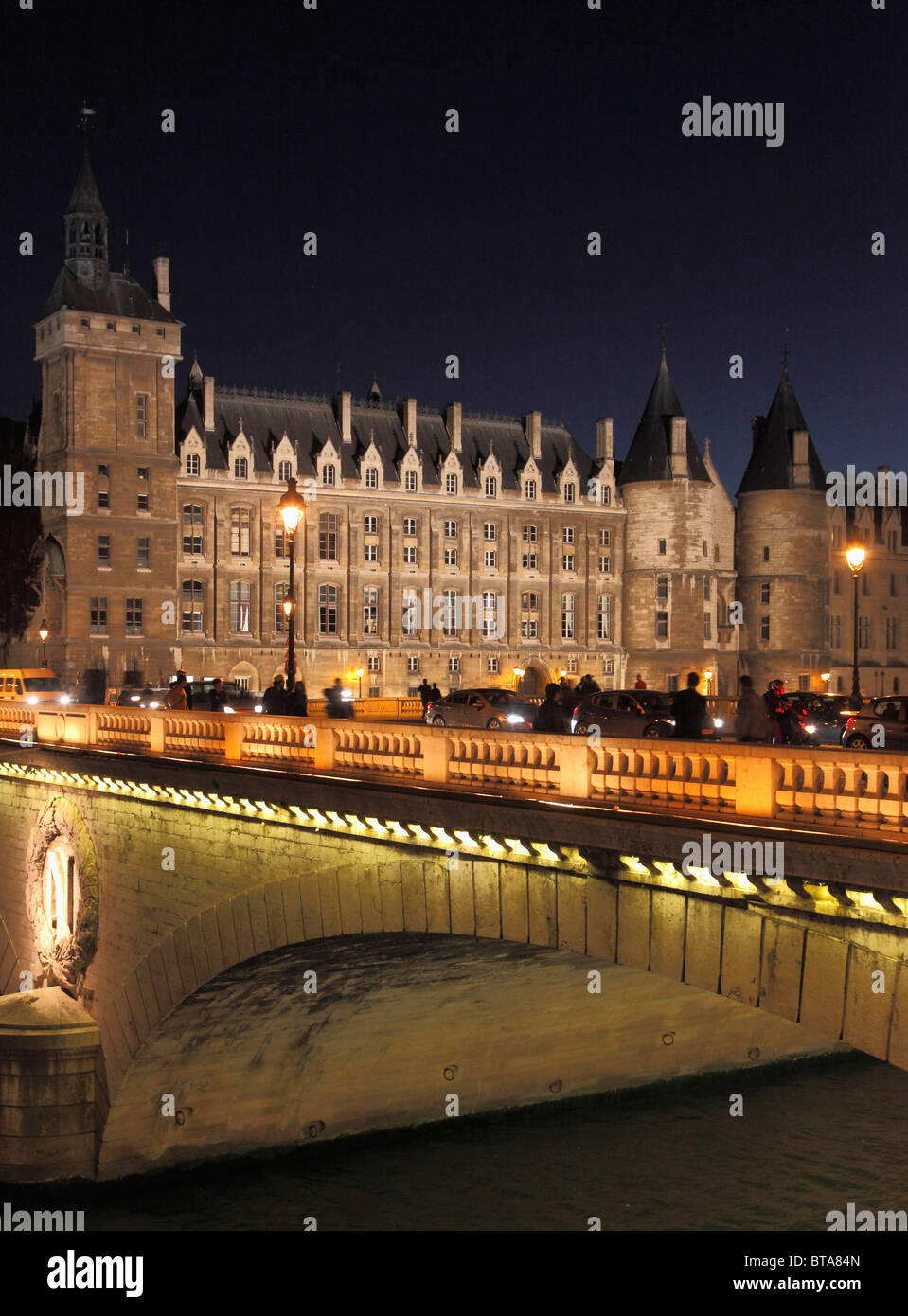 Frankreich, Paris, La Conciergerie, Pont au Change Brücke, Seineufer, Stockfoto