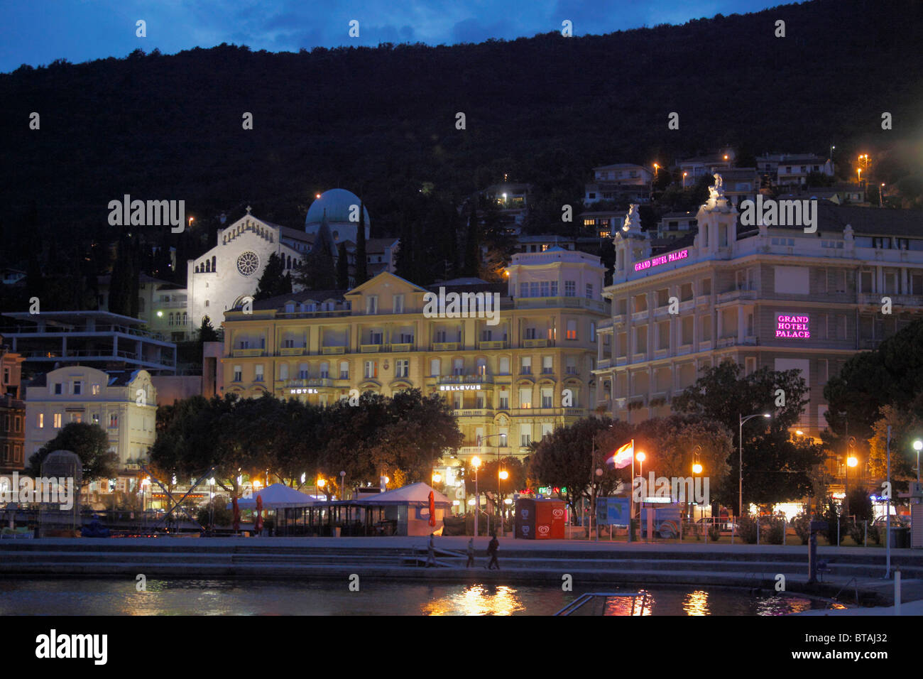 Kroatien, Opatija, Gesamtansicht, Luxushotels, Stockfoto