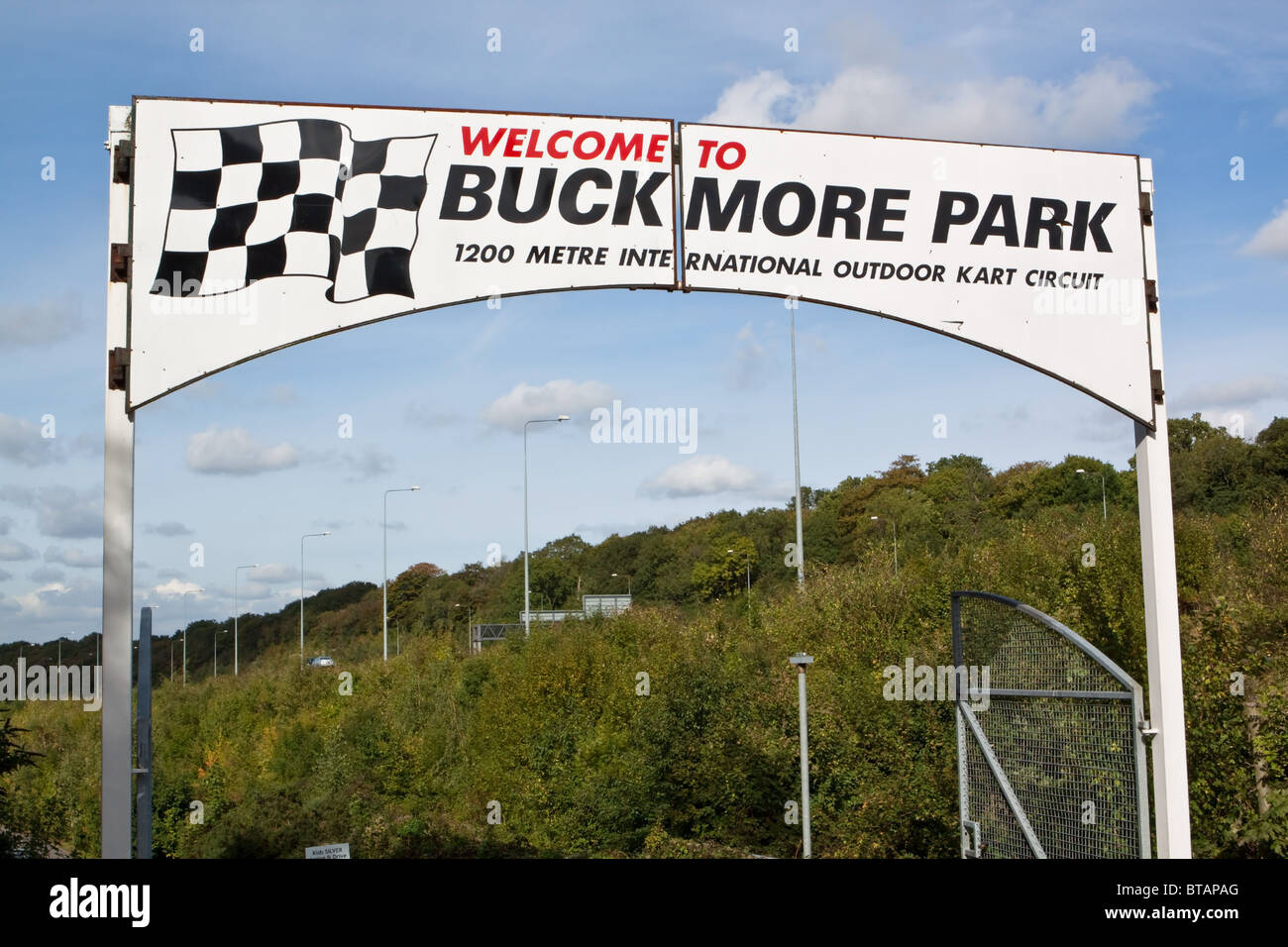 Eingang zum Buckmore Park Outdoor-Karting Center Kent Stockfoto