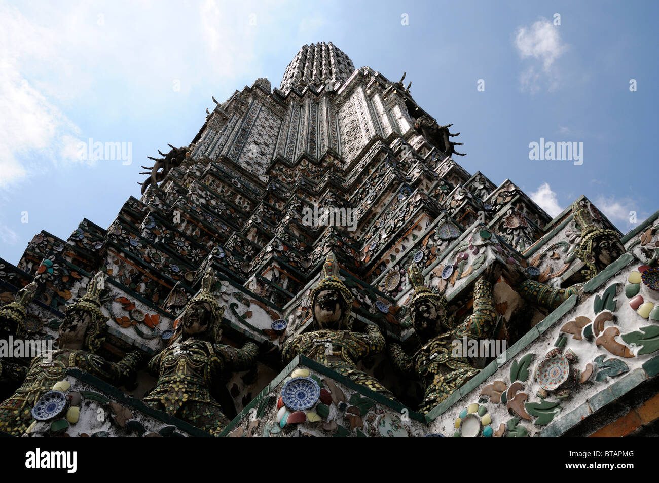 Wat Arun Tempel der Morgenröte Bangkok Thailand Dämon Dekoration Kunst Architektur prang Stockfoto