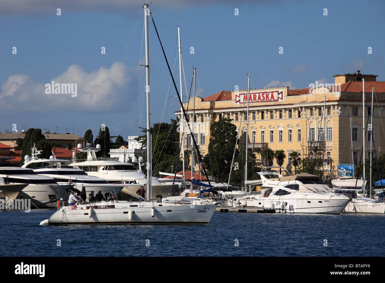 Kroatien, Zadar, Jazine Hafen, Yachten, Stockfoto